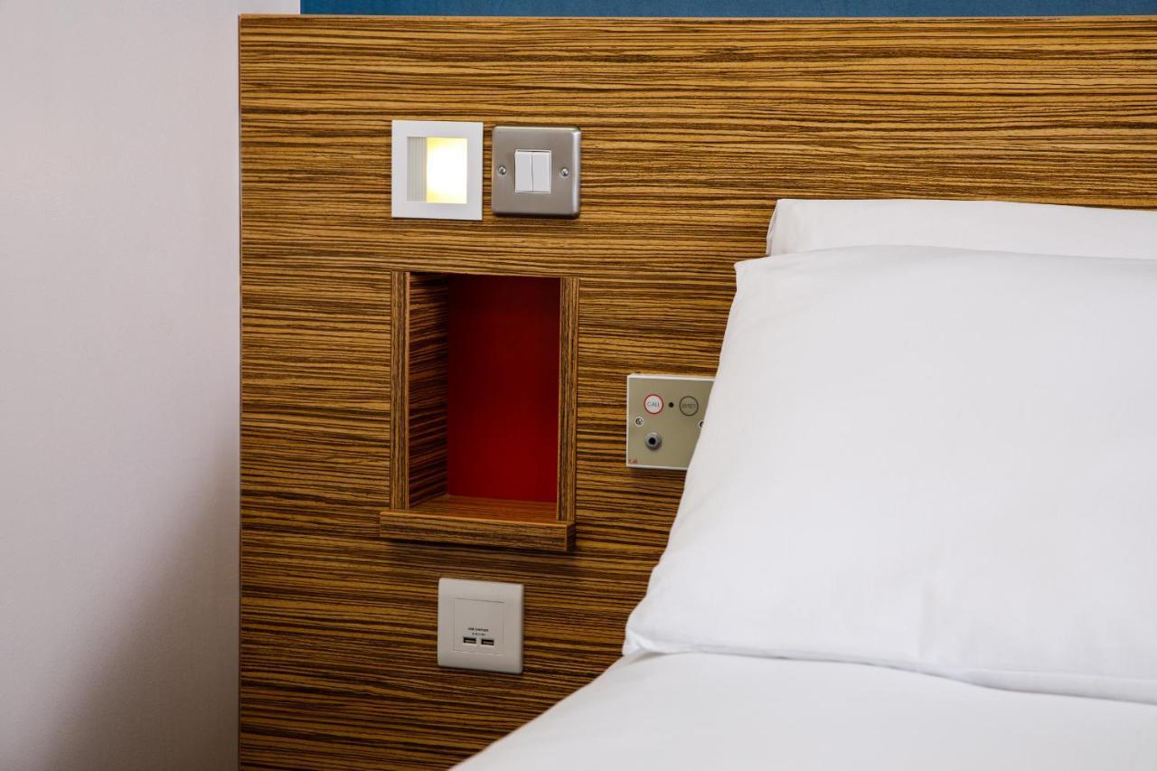 Ibis Budget London Town Centre Hotel 2*